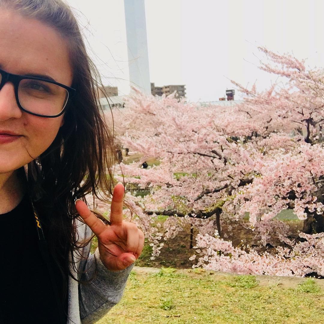 Adina Nicolaiciuc selfie with cherry blossoms